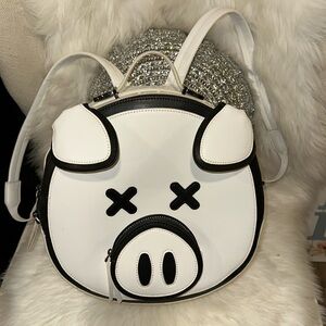 Jeffrey star white pig backpack